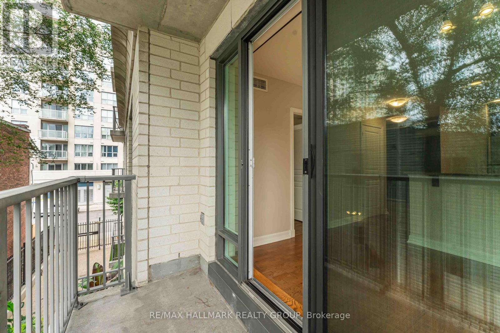 204 - 200 Besserer Street