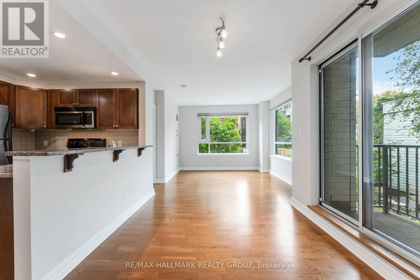 204 - 200 Besserer Street