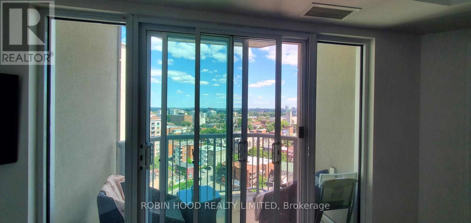 1610 - 200 Rideau Street