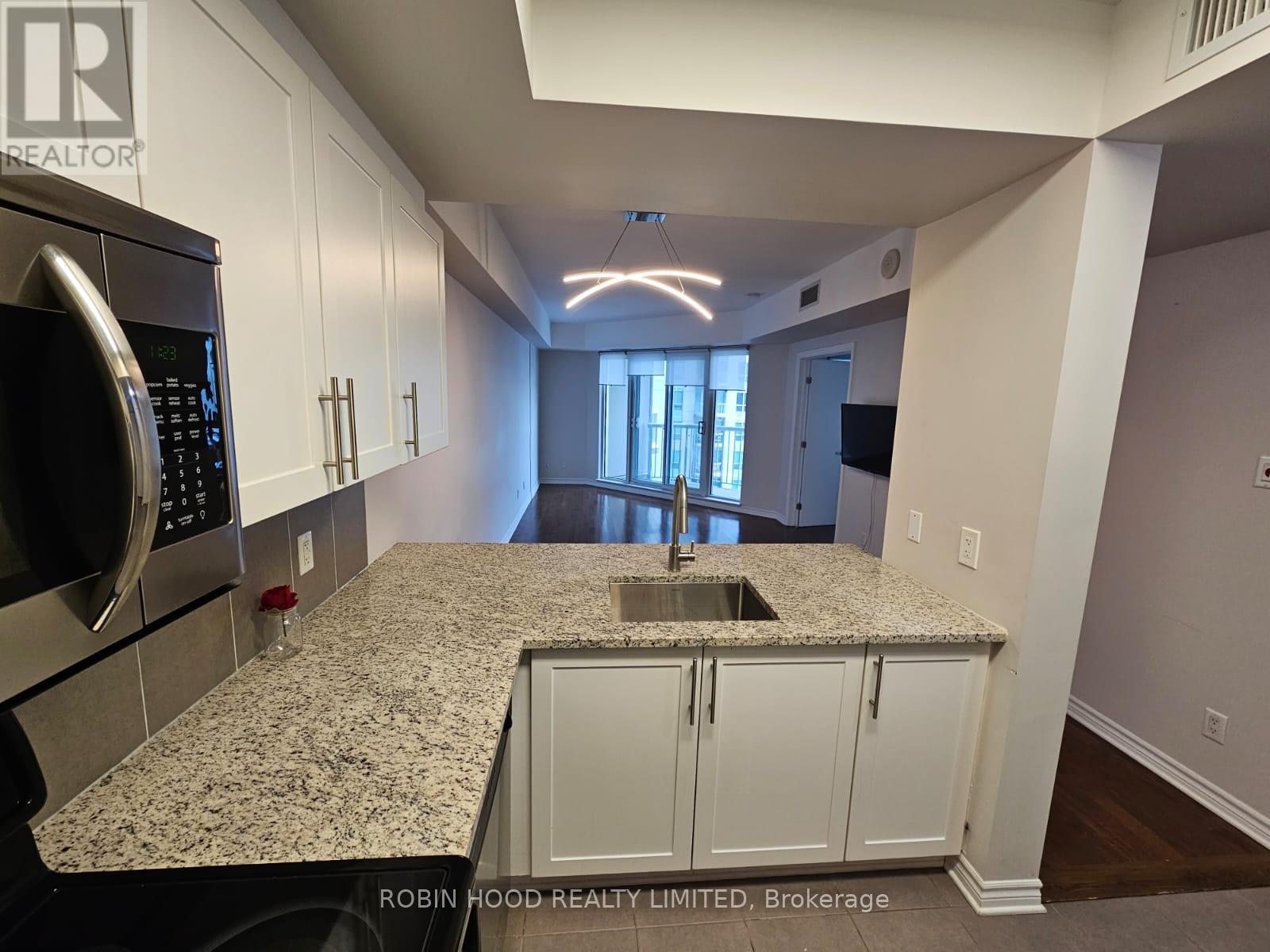 1610 - 200 Rideau Street