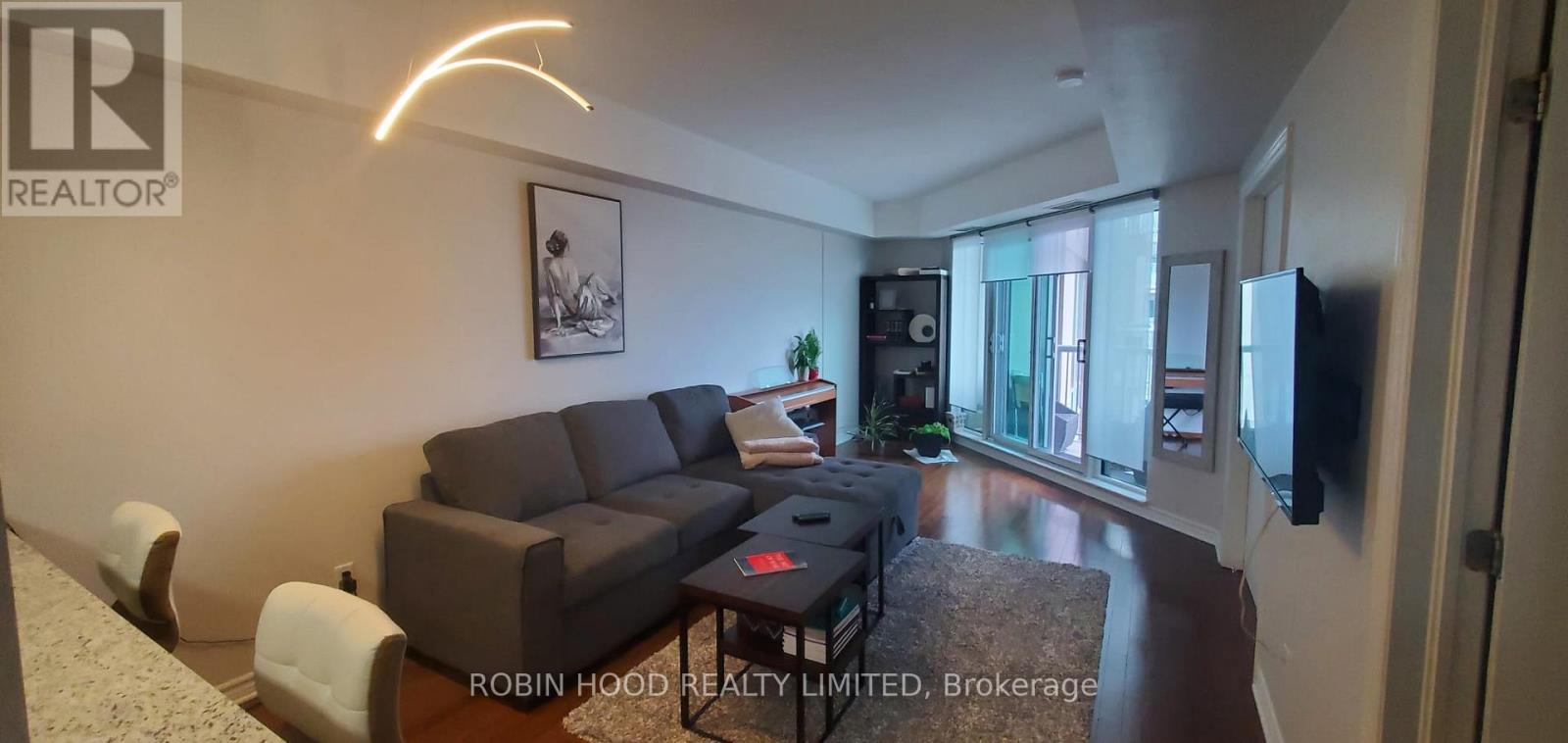 1610 - 200 Rideau Street