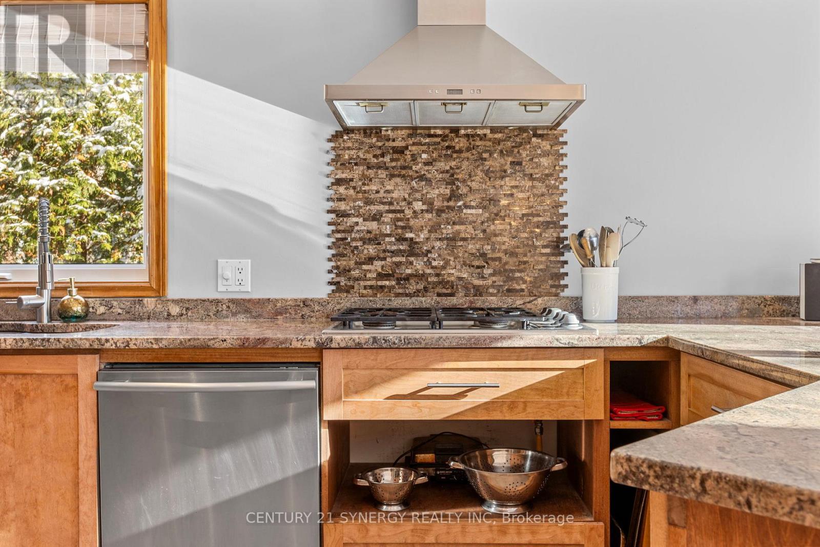 34 Rosegarden Crescent