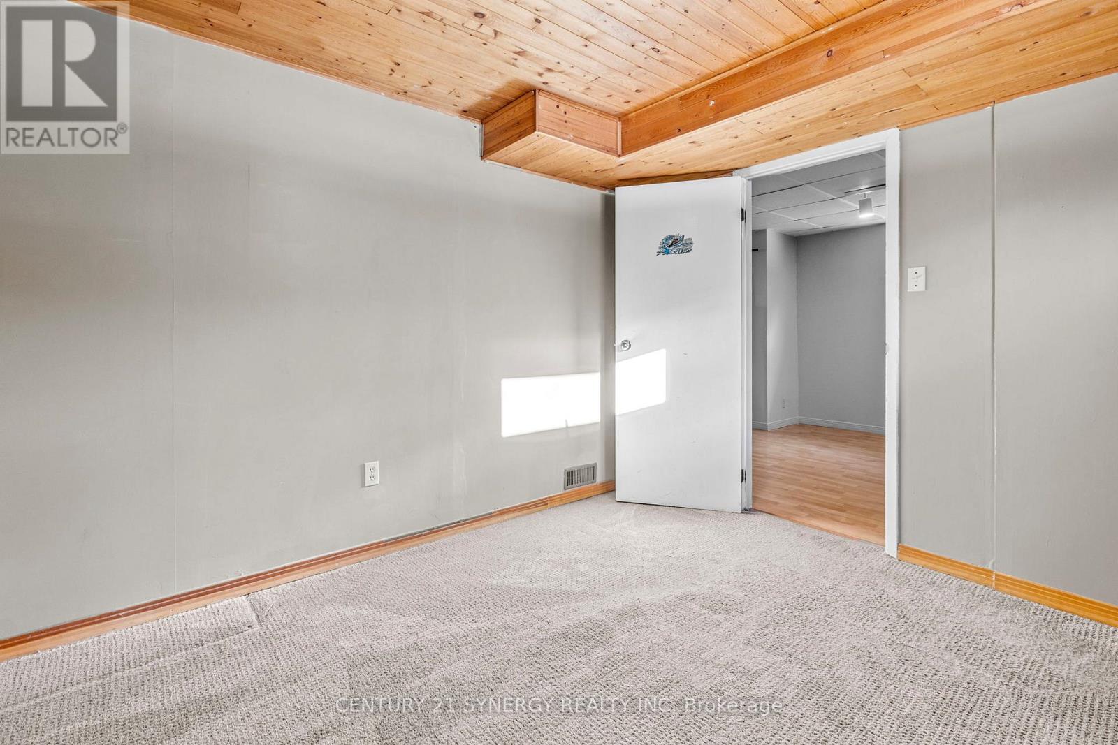 34 Rosegarden Crescent