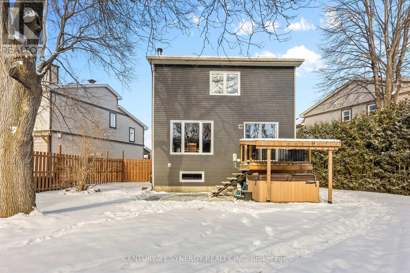 34 Rosegarden Crescent