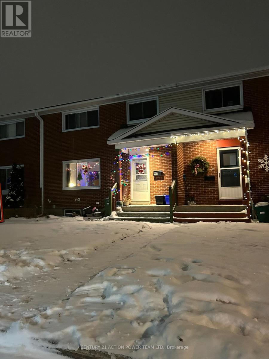 642 Borthwick Avenue