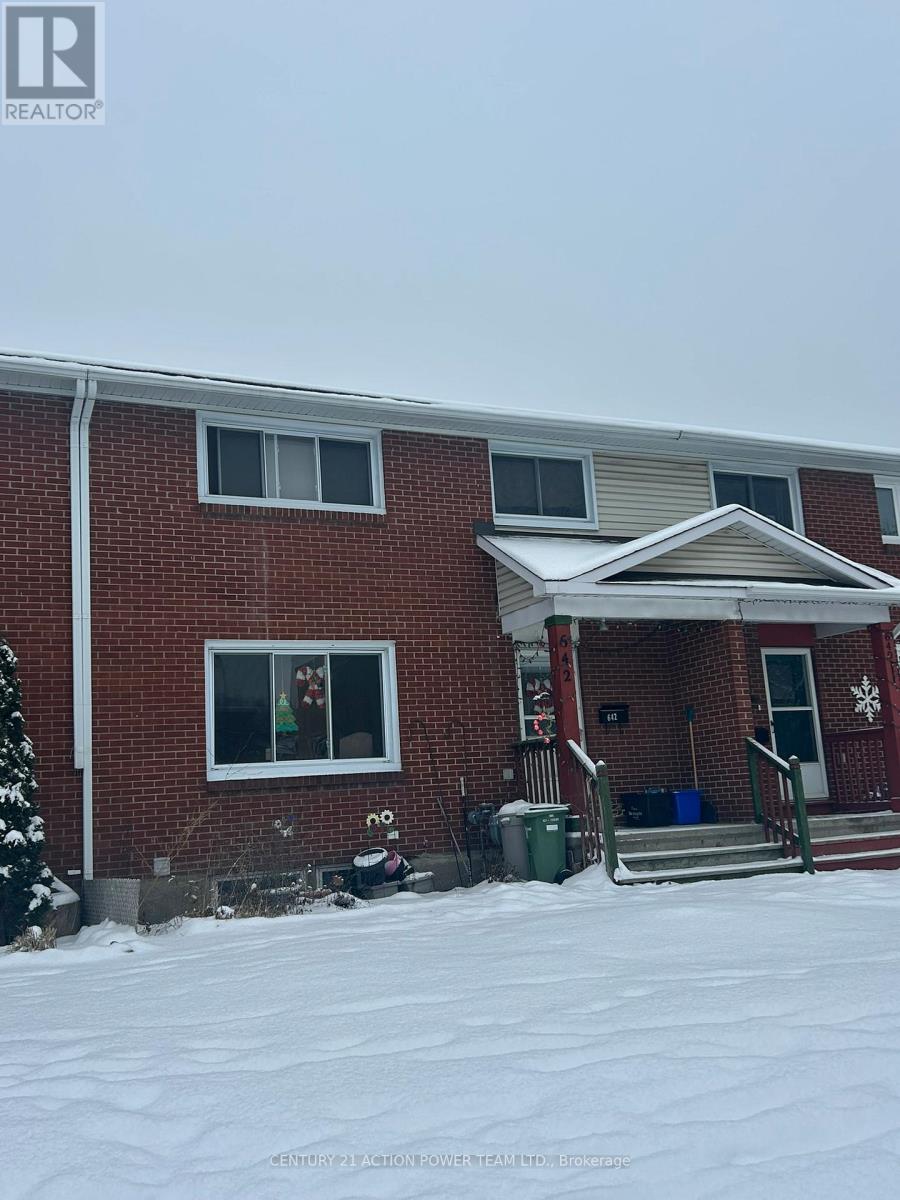 642 Borthwick Avenue