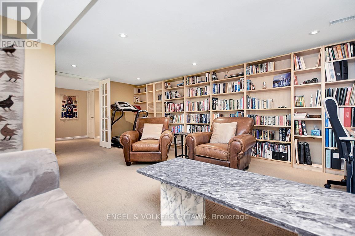 1885 Louisiana Avenue