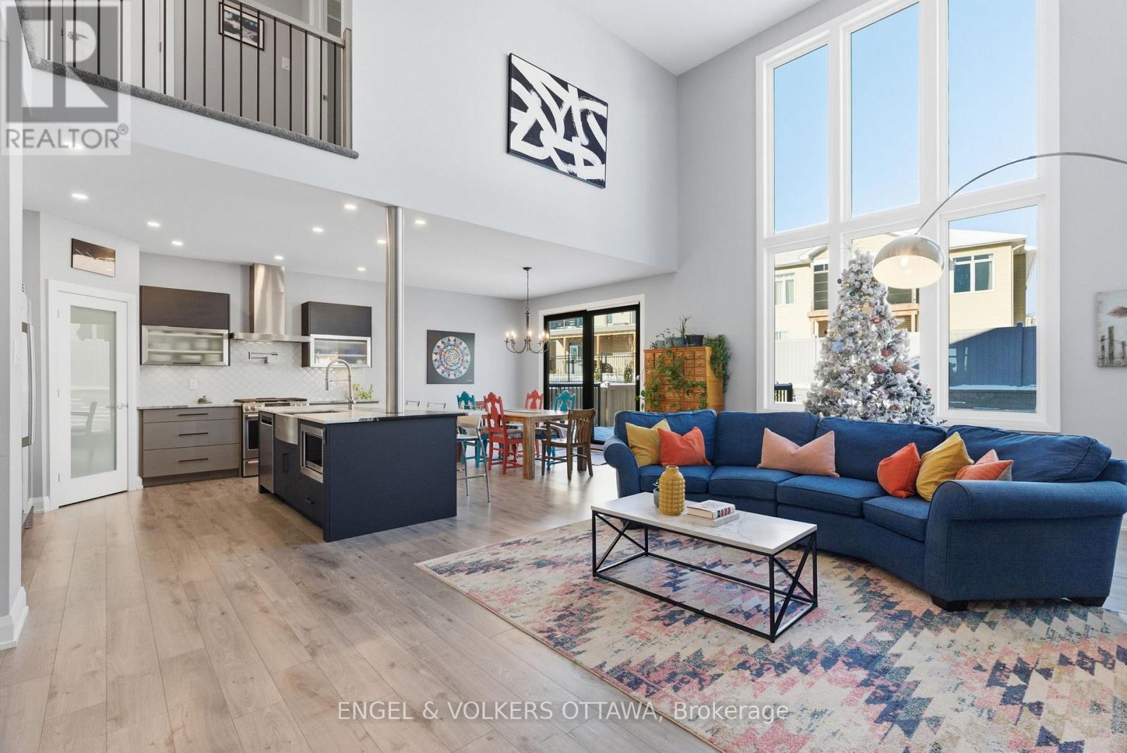 640 Meadowridge Circle