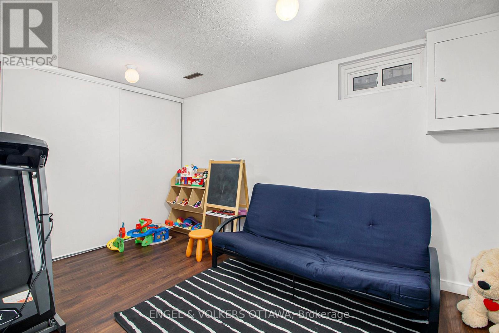 17 - 3301 Mccarthy Street