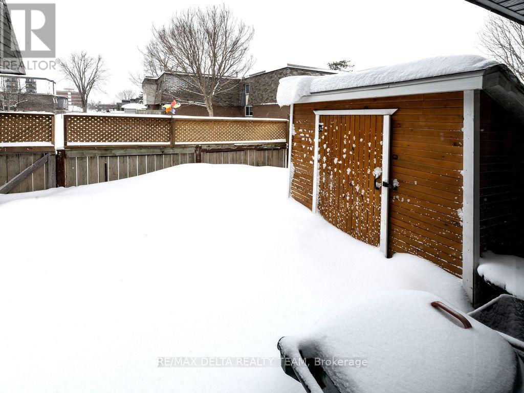 - - 3024 Fairlea Crescent