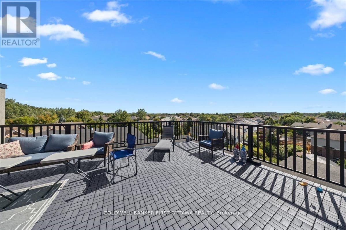 A/b - 22 Inverkip Avenue