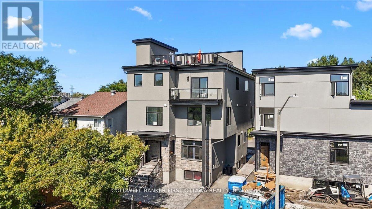 A/b - 22 Inverkip Avenue