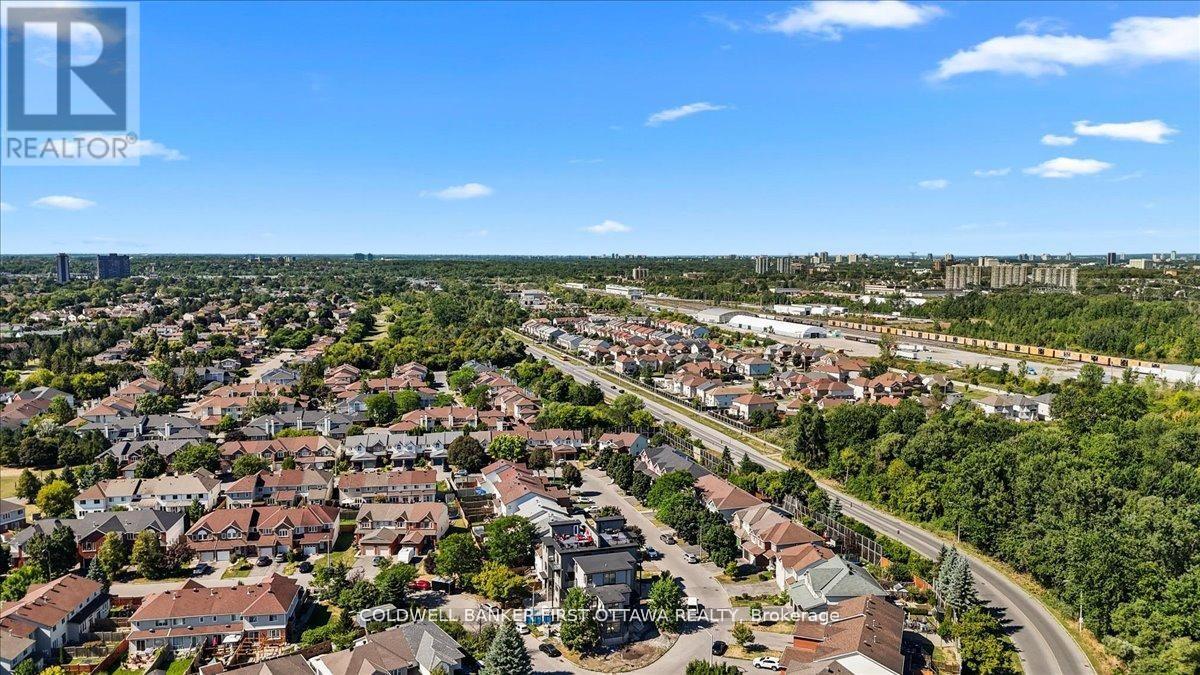 A/b - 22 Inverkip Avenue