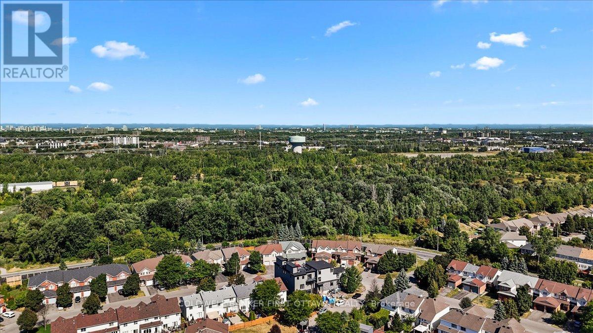 A & B - 25 Pennard Way