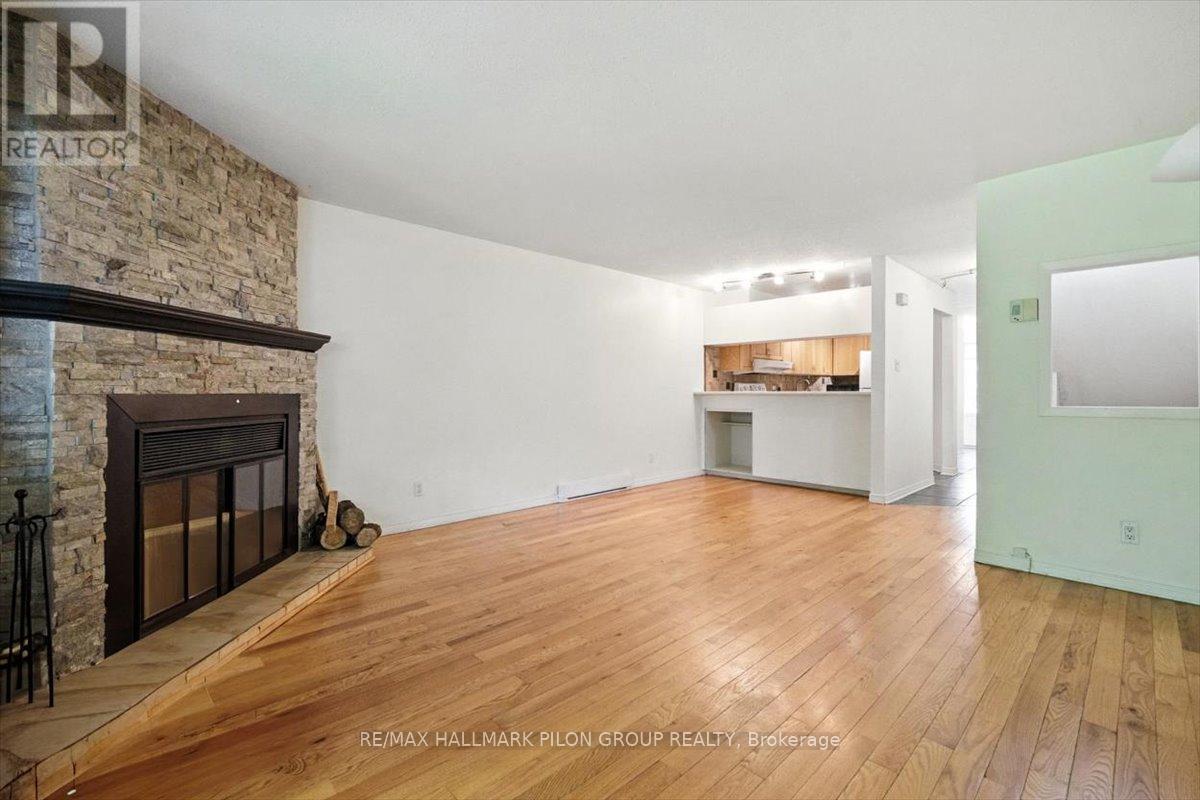 A - 6748 Jeanne D'arc Boulevard