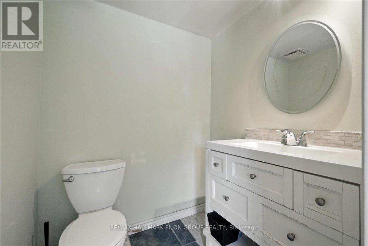 A - 6748 Jeanne D'arc Boulevard