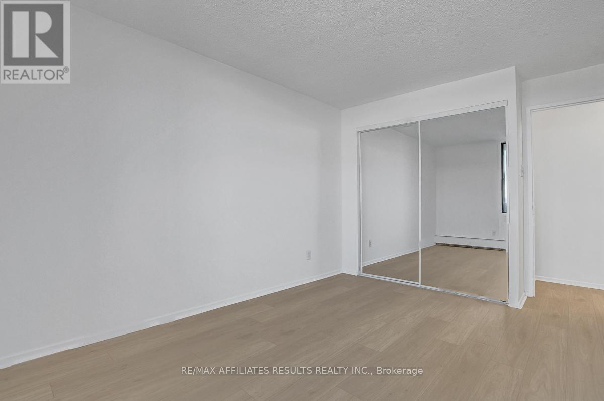 410 - 415 Greenview Avenue