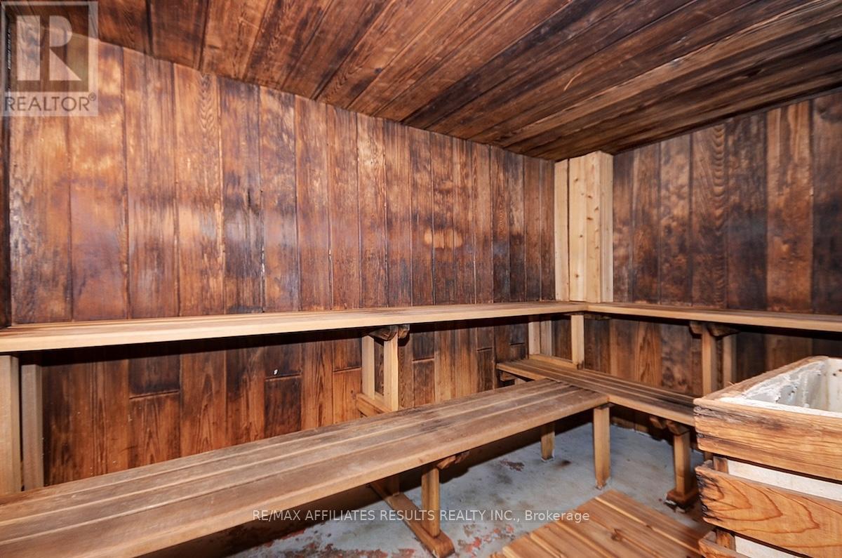 410 - 415 Greenview Avenue