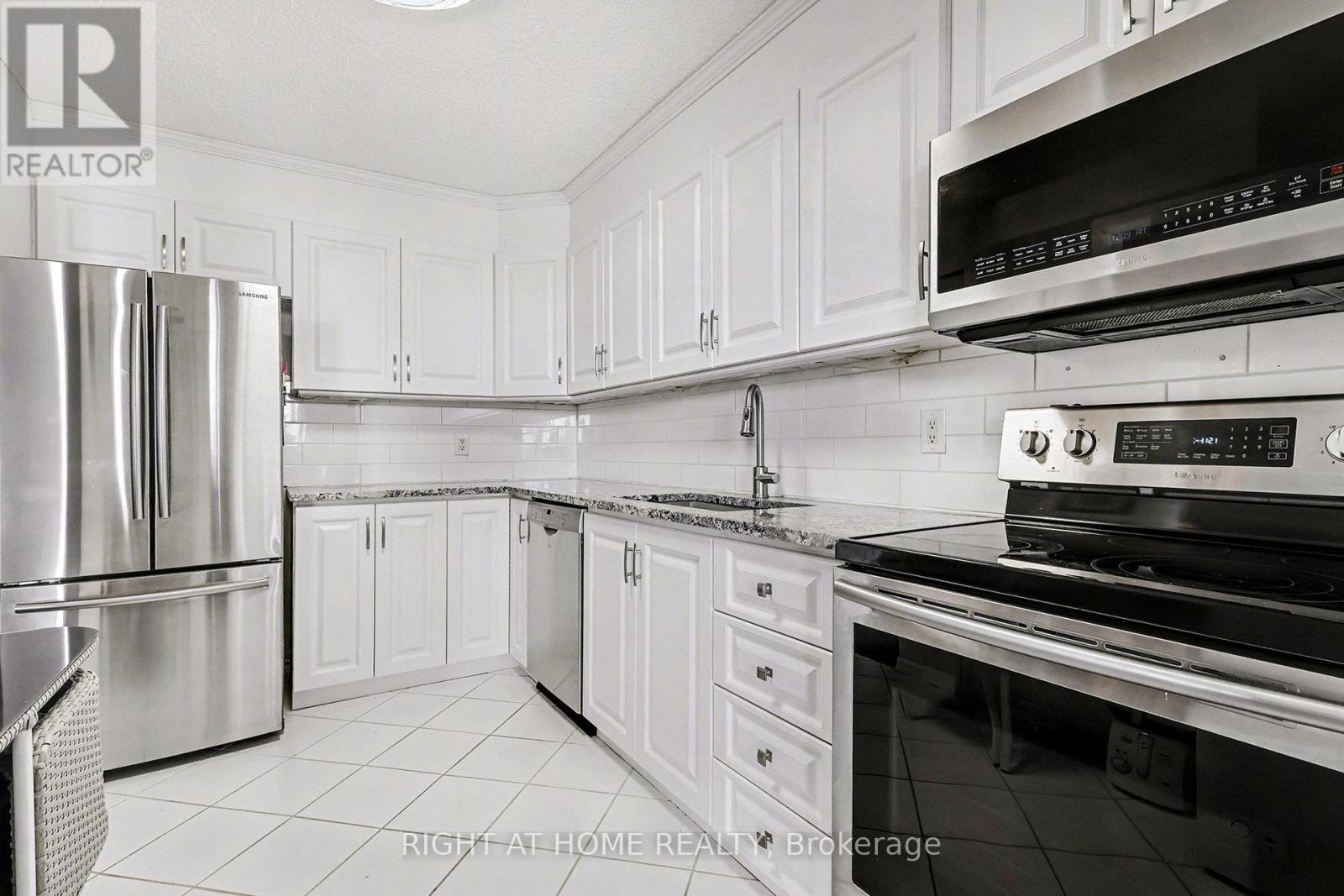 306 - 665 Bathgate Drive