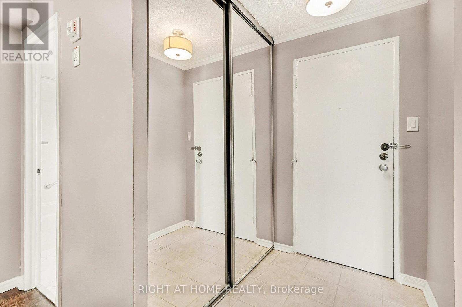 306 - 665 Bathgate Drive