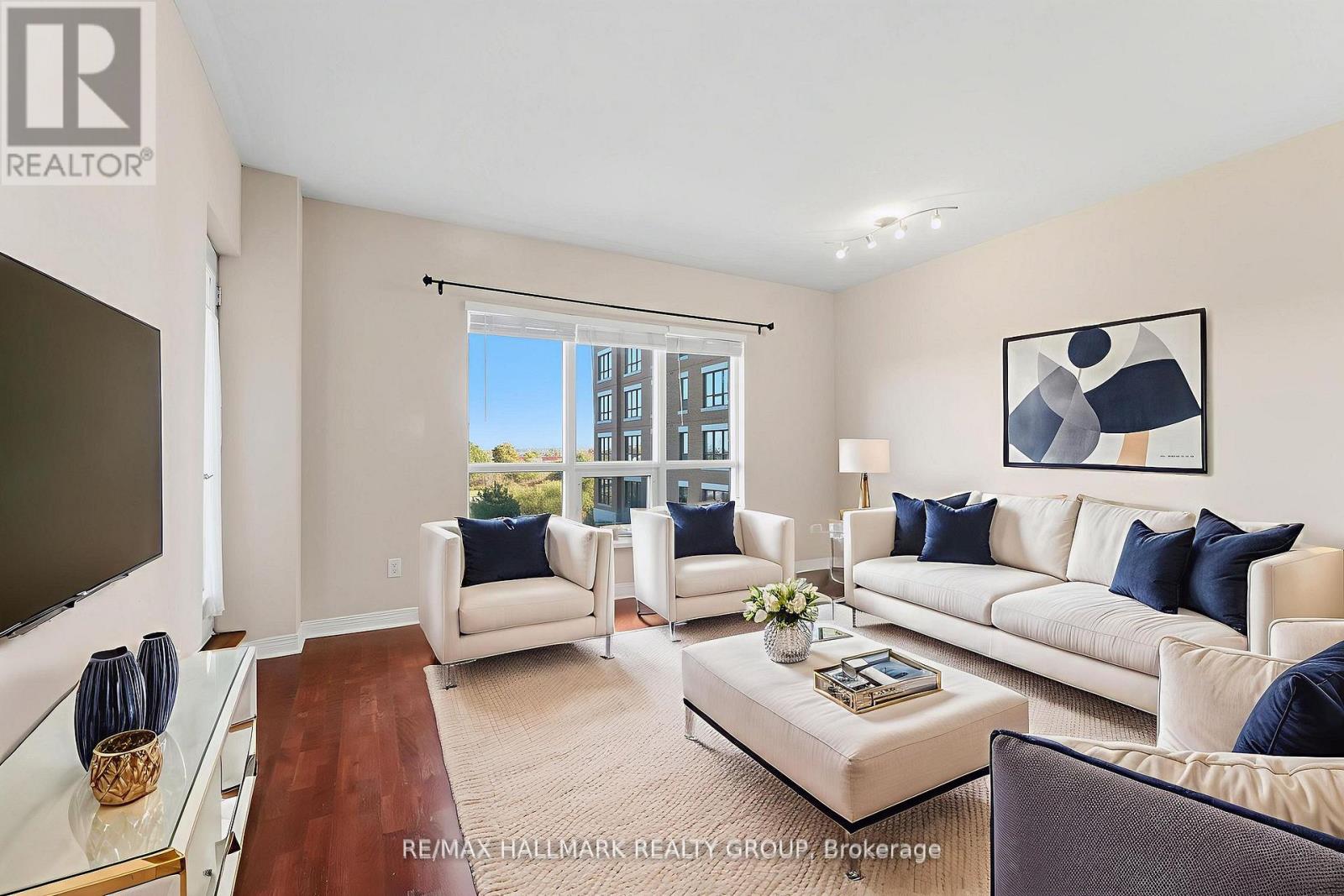 320 - 905 Beauparc Private