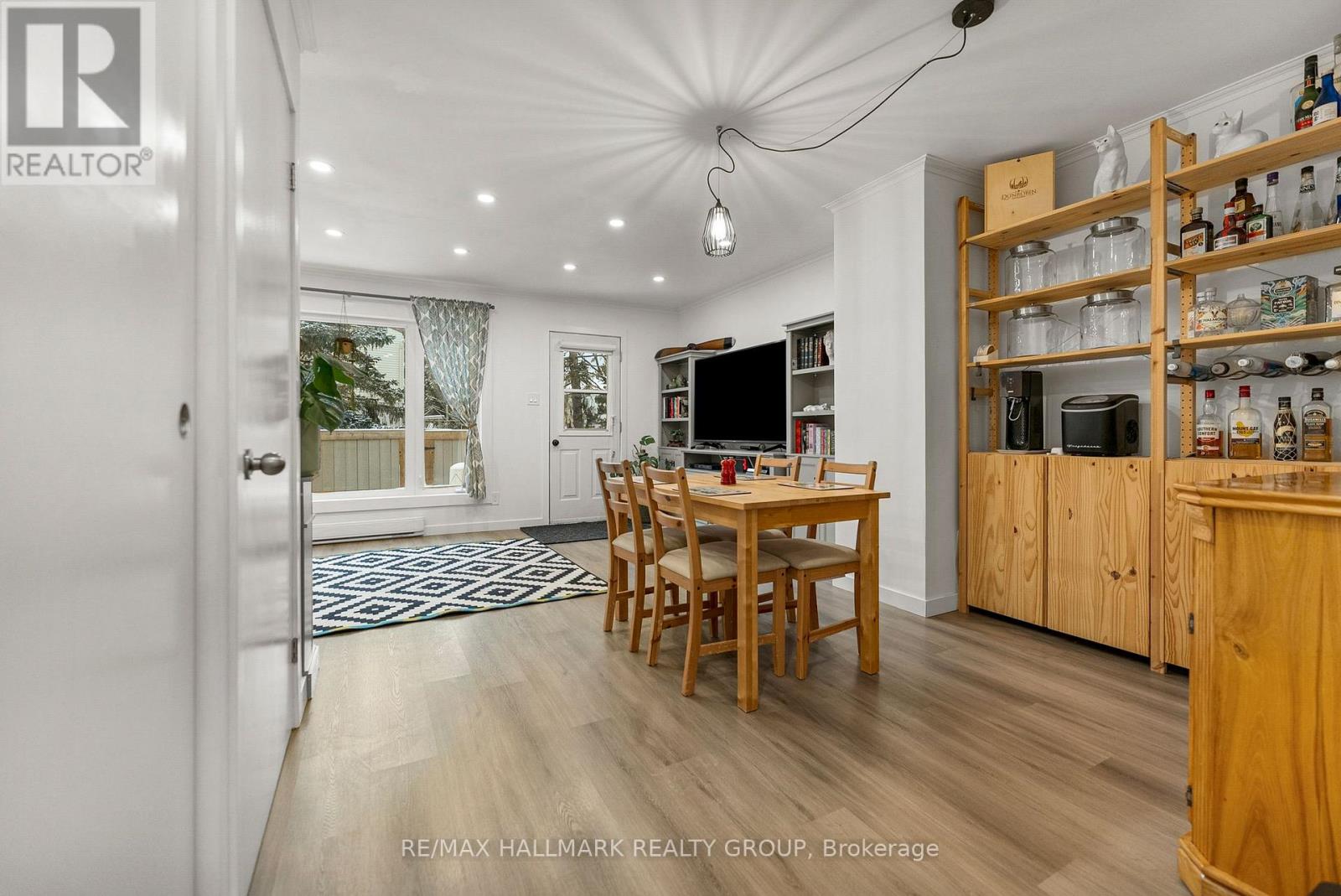 1314 Cedarcroft Crescent