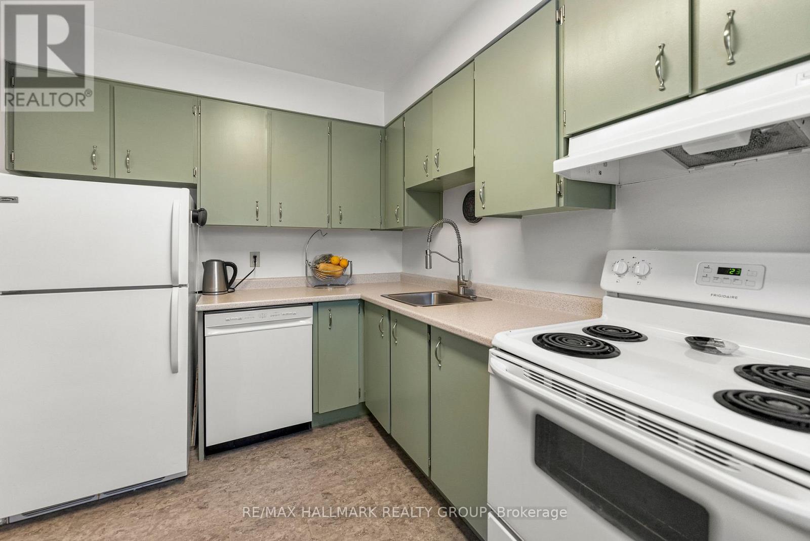 1314 Cedarcroft Crescent