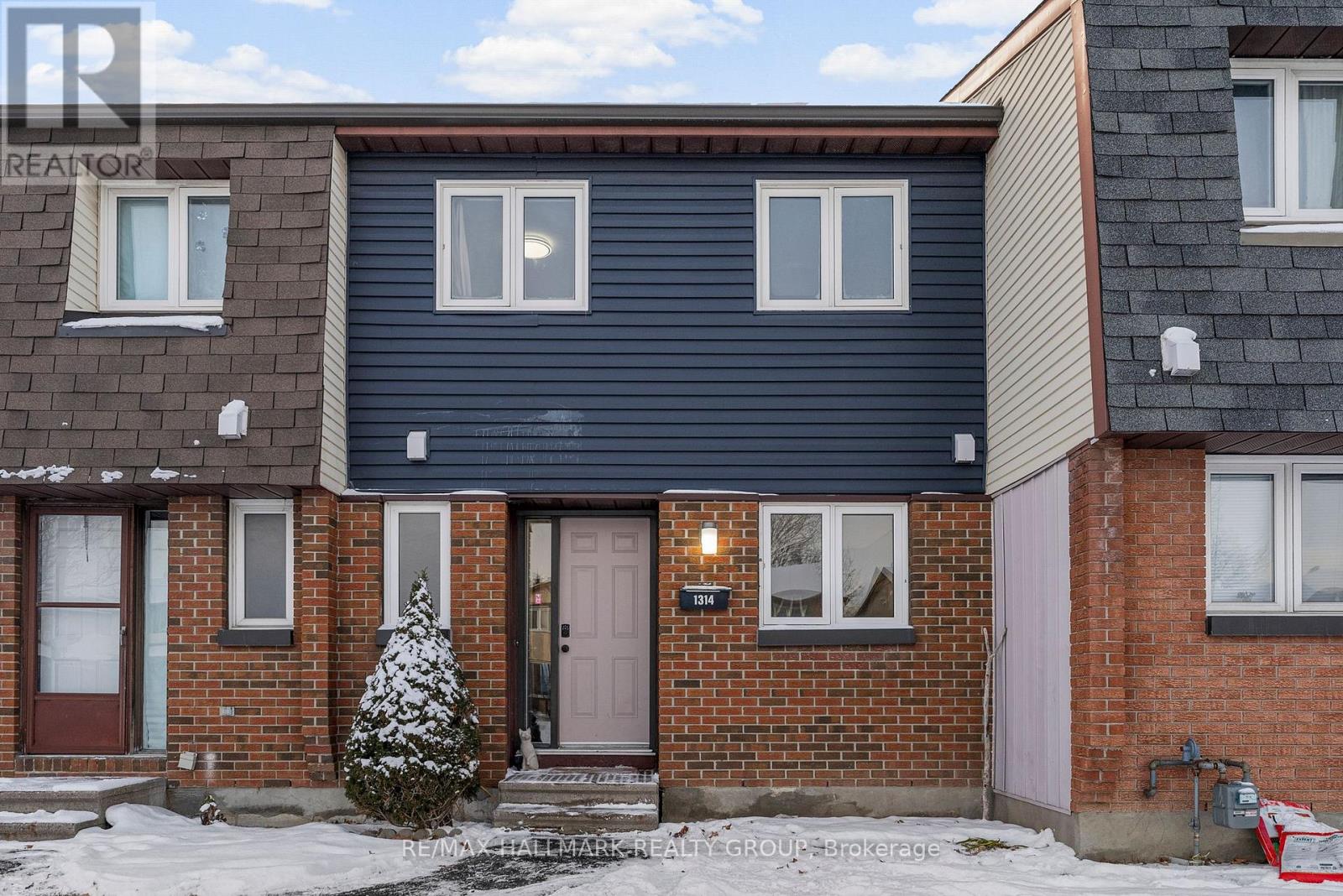 1314 Cedarcroft Crescent