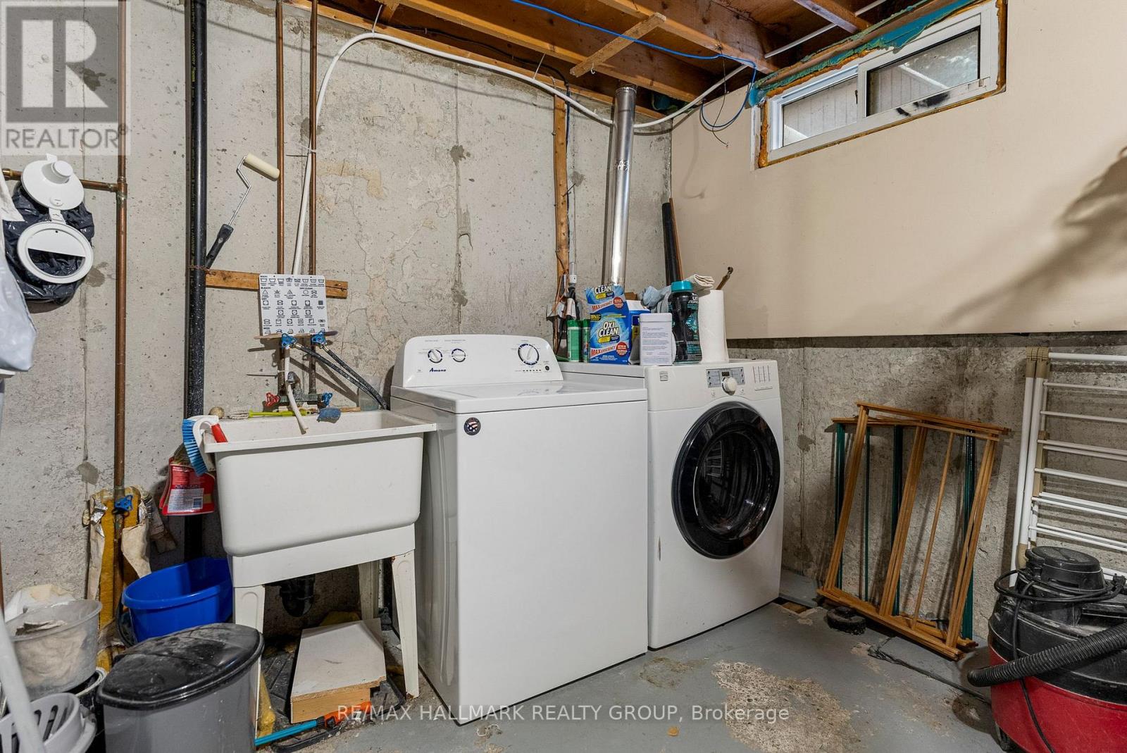 1314 Cedarcroft Crescent