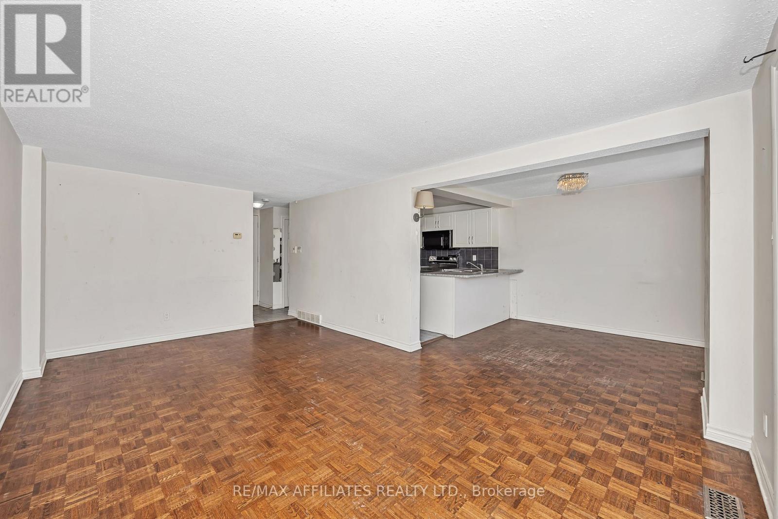 67 - 392 Garden Glen Private