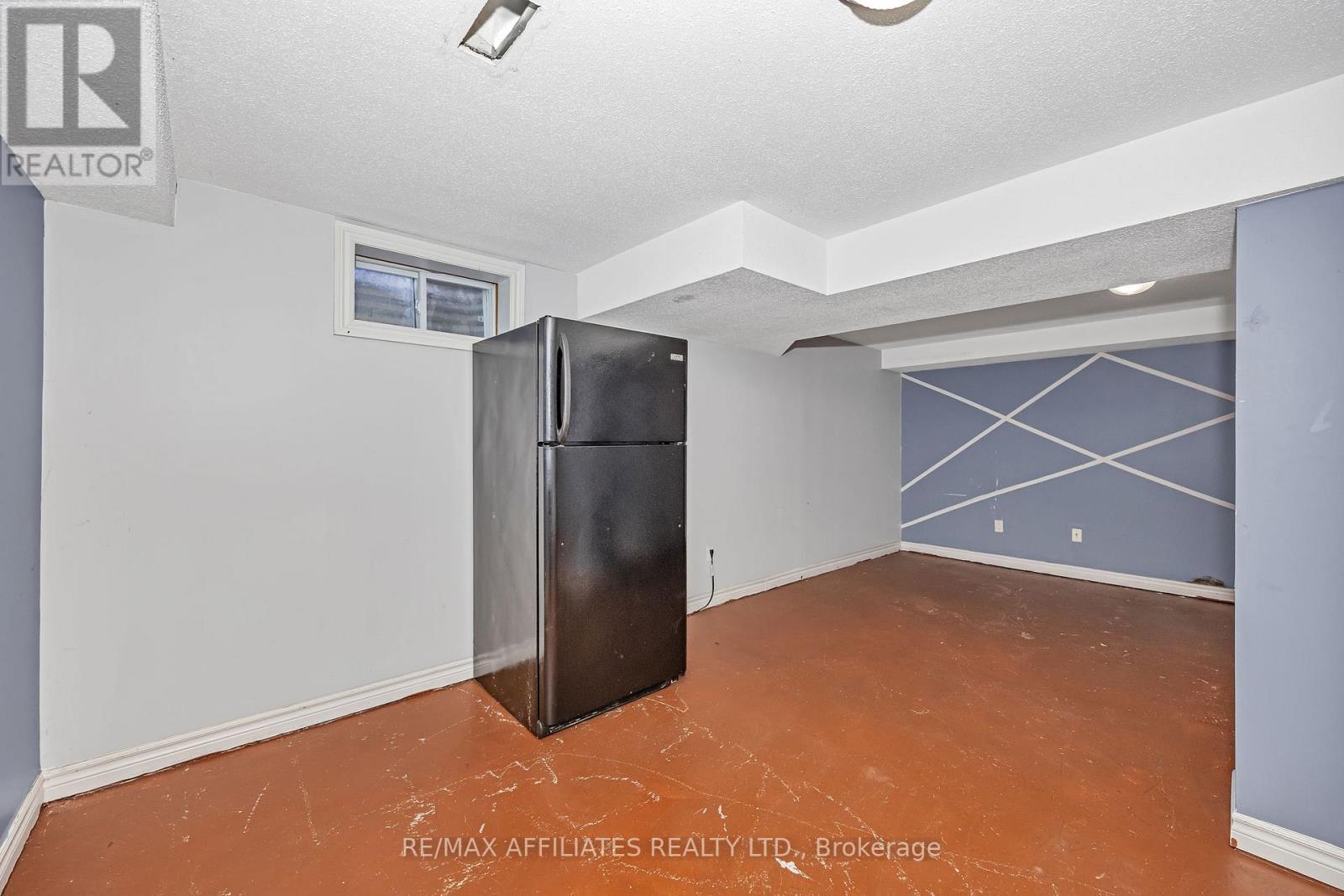 67 - 392 Garden Glen Private