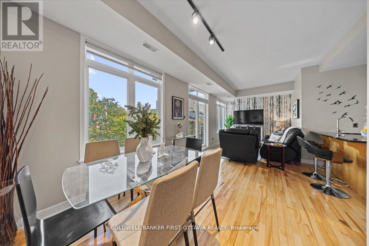 F - 414 Nepean Street