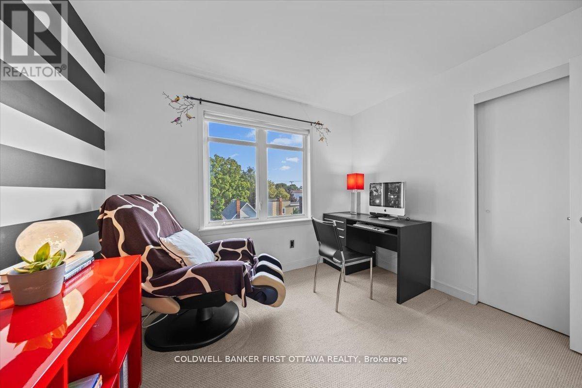 F - 414 Nepean Street