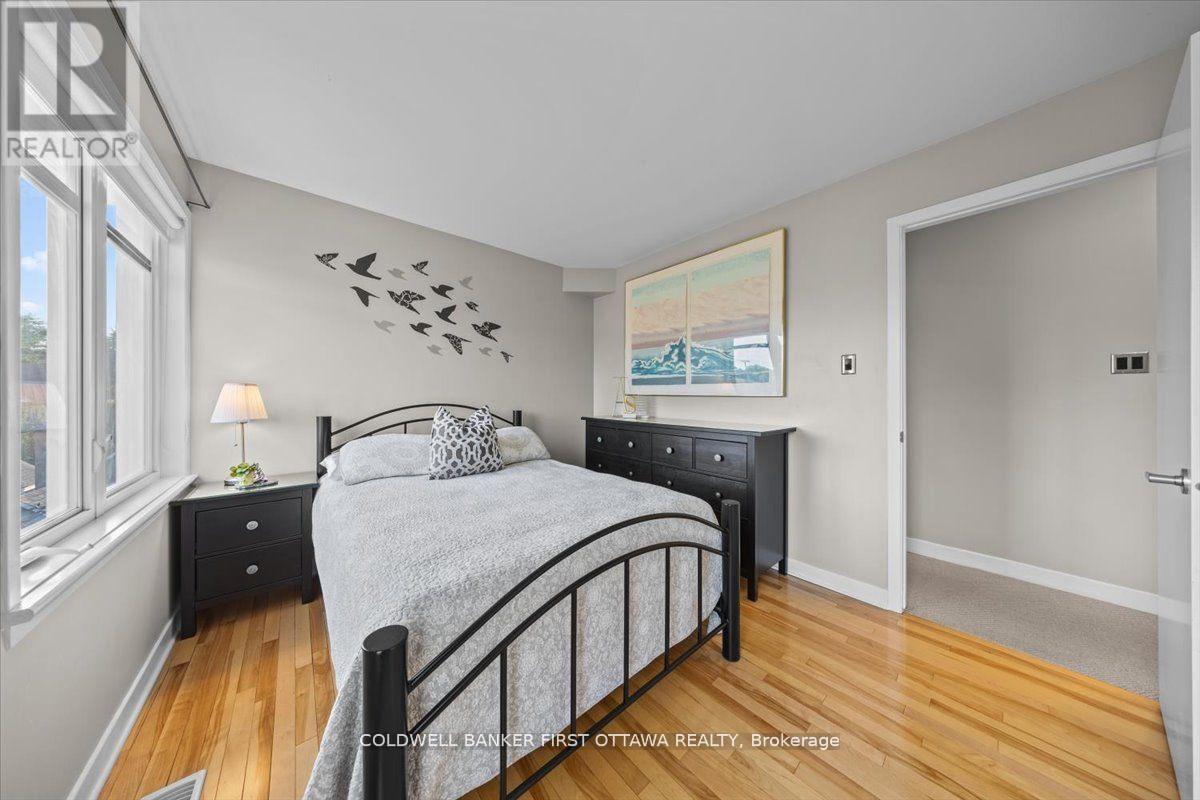 F - 414 Nepean Street