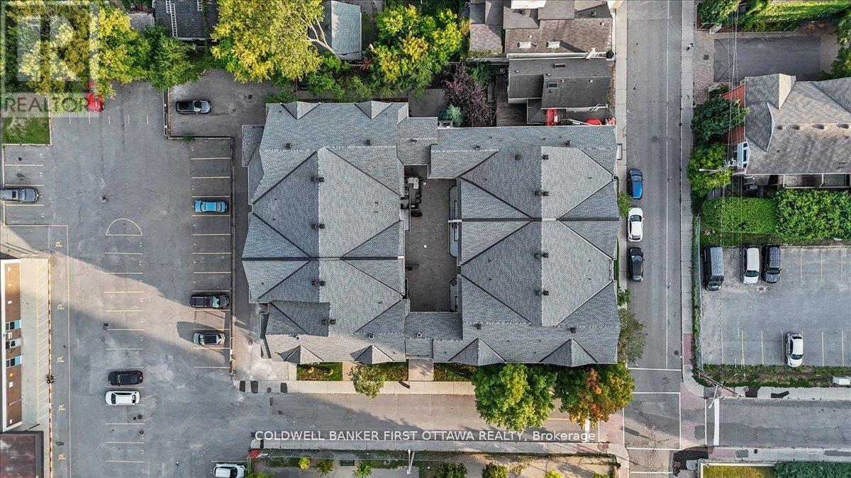 F - 414 Nepean Street