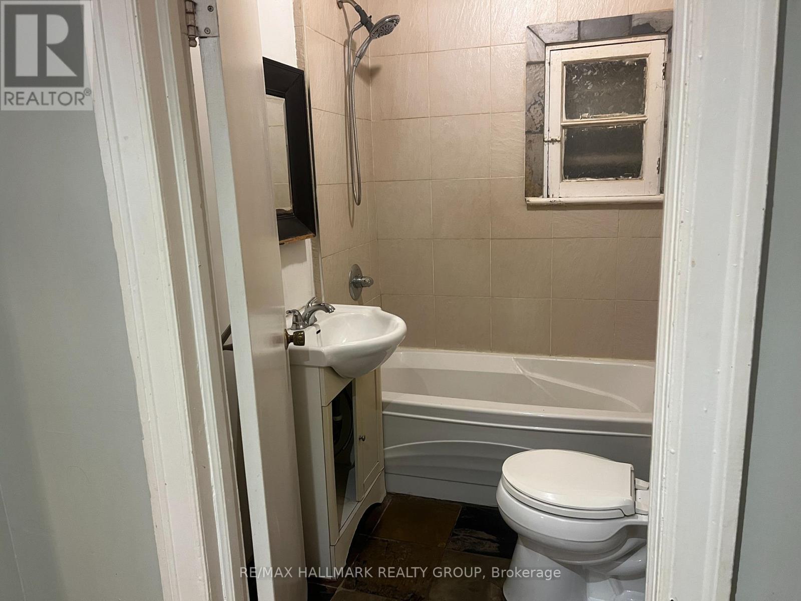 2821 Haughton Avenue