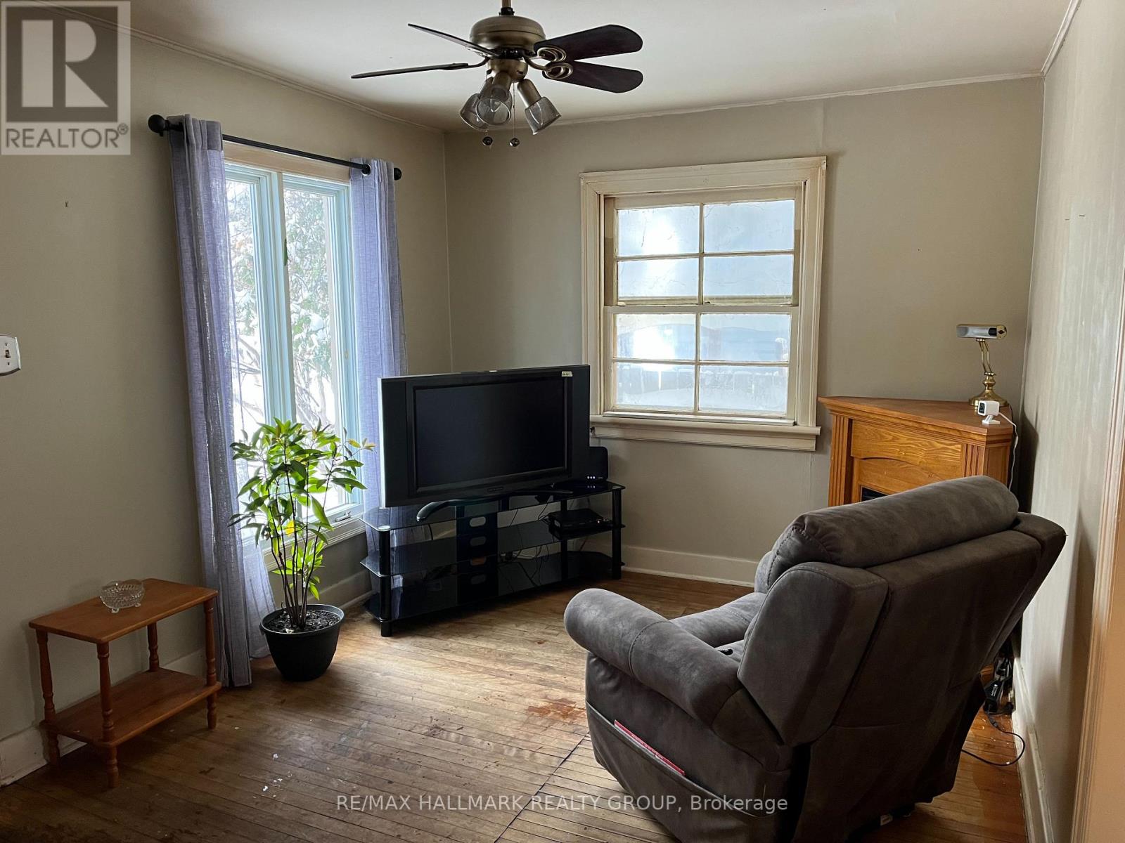 2821 Haughton Avenue