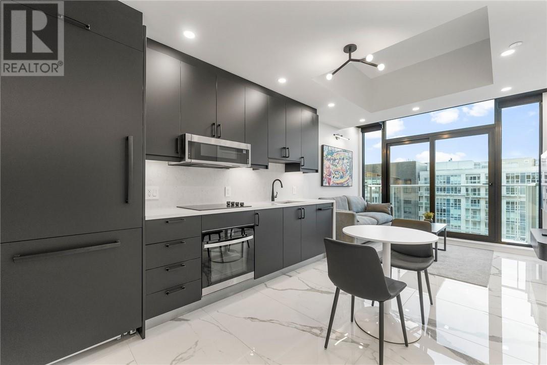 180 George Street Unit# Ph208