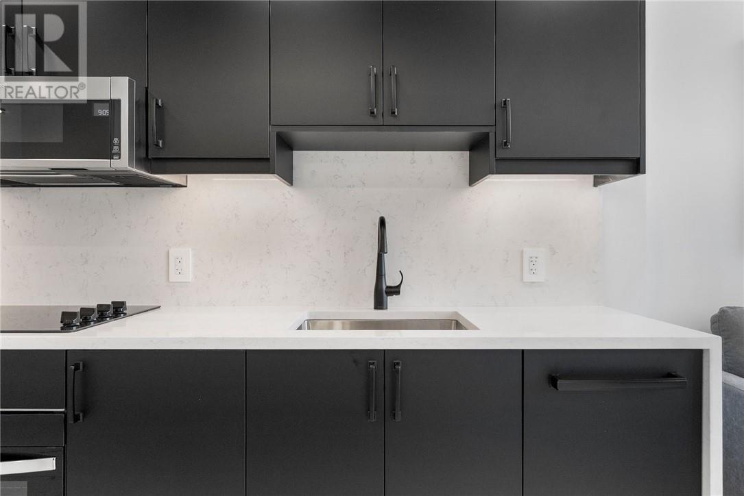 180 George Street Unit# Ph208