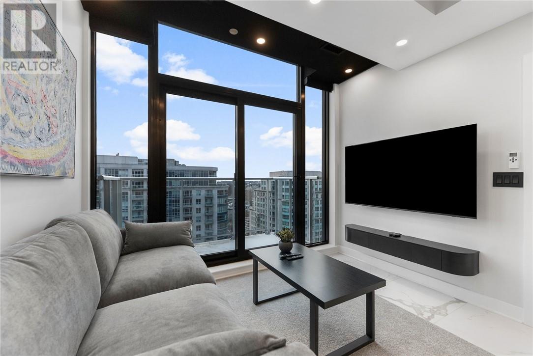 180 George Street Unit# Ph208