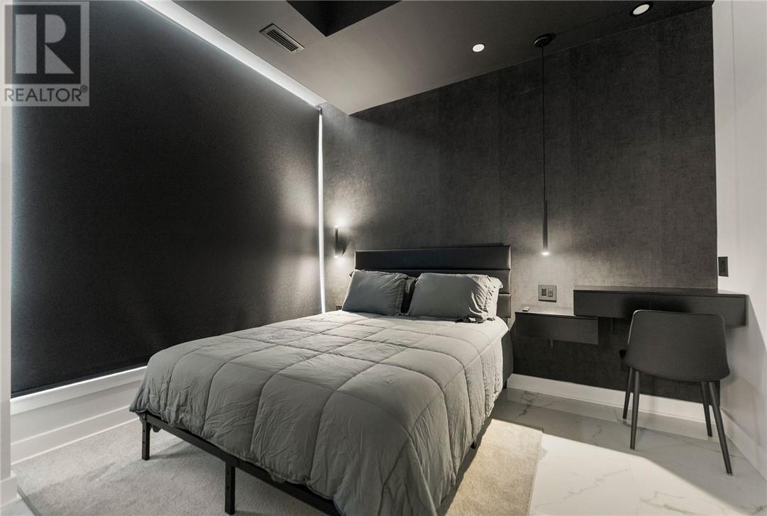 180 George Street Unit# Ph208