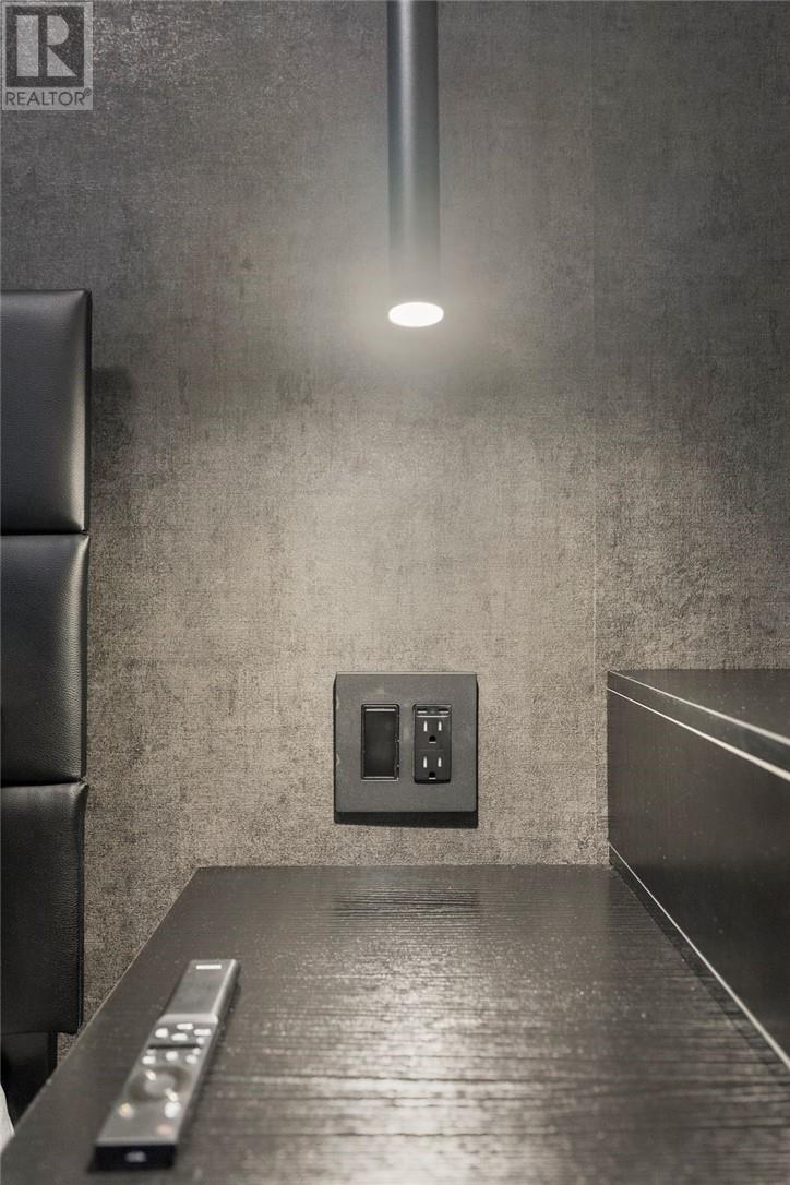 180 George Street Unit# Ph208