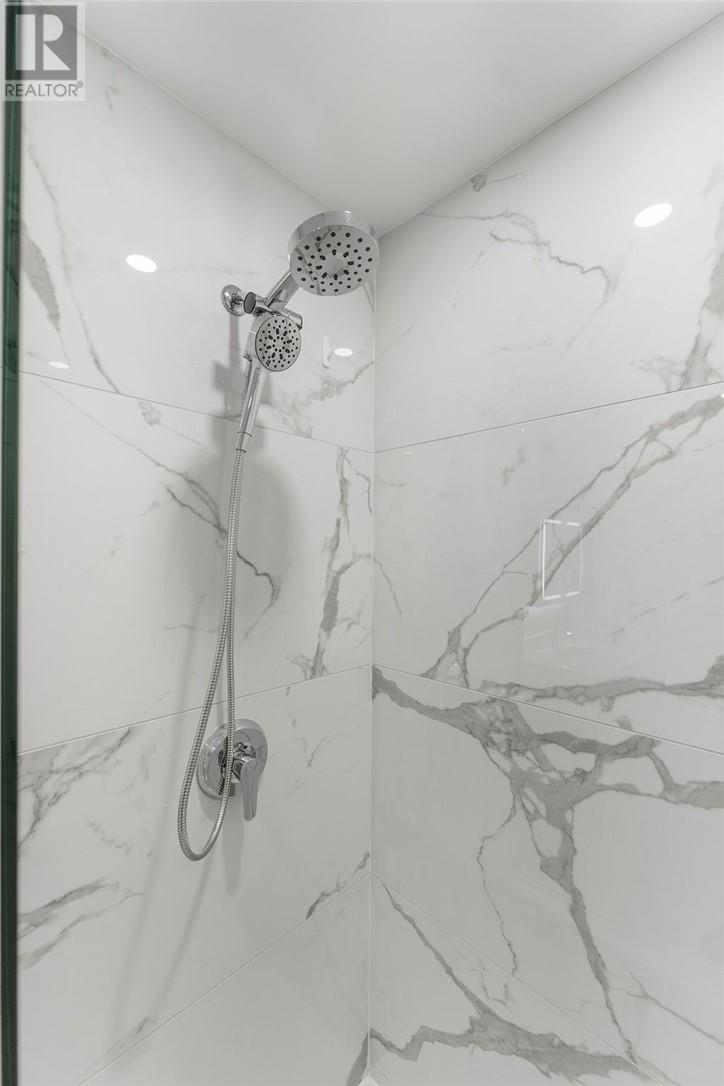 180 George Street Unit# Ph208