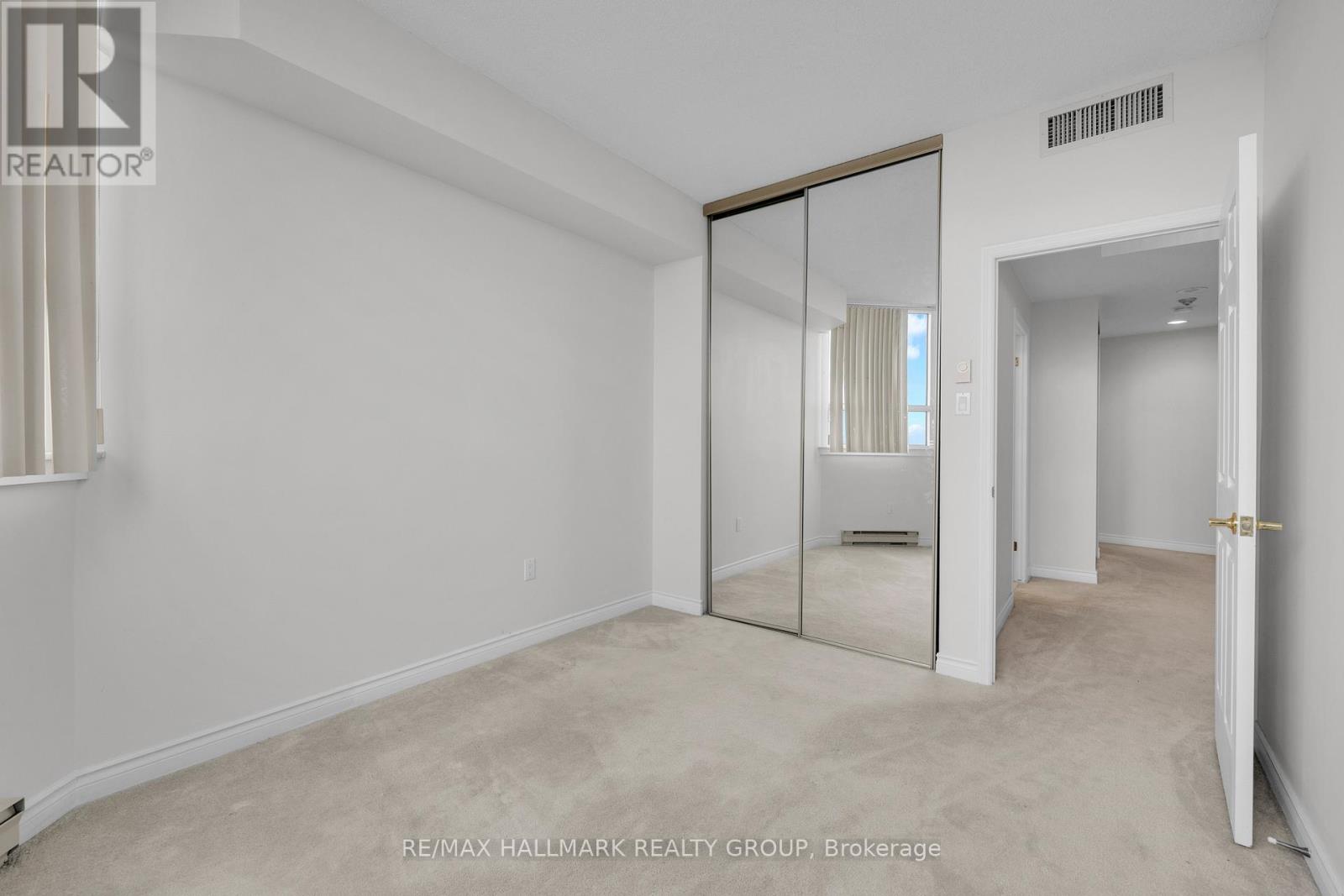 2204 - 1480 Riverside Drive