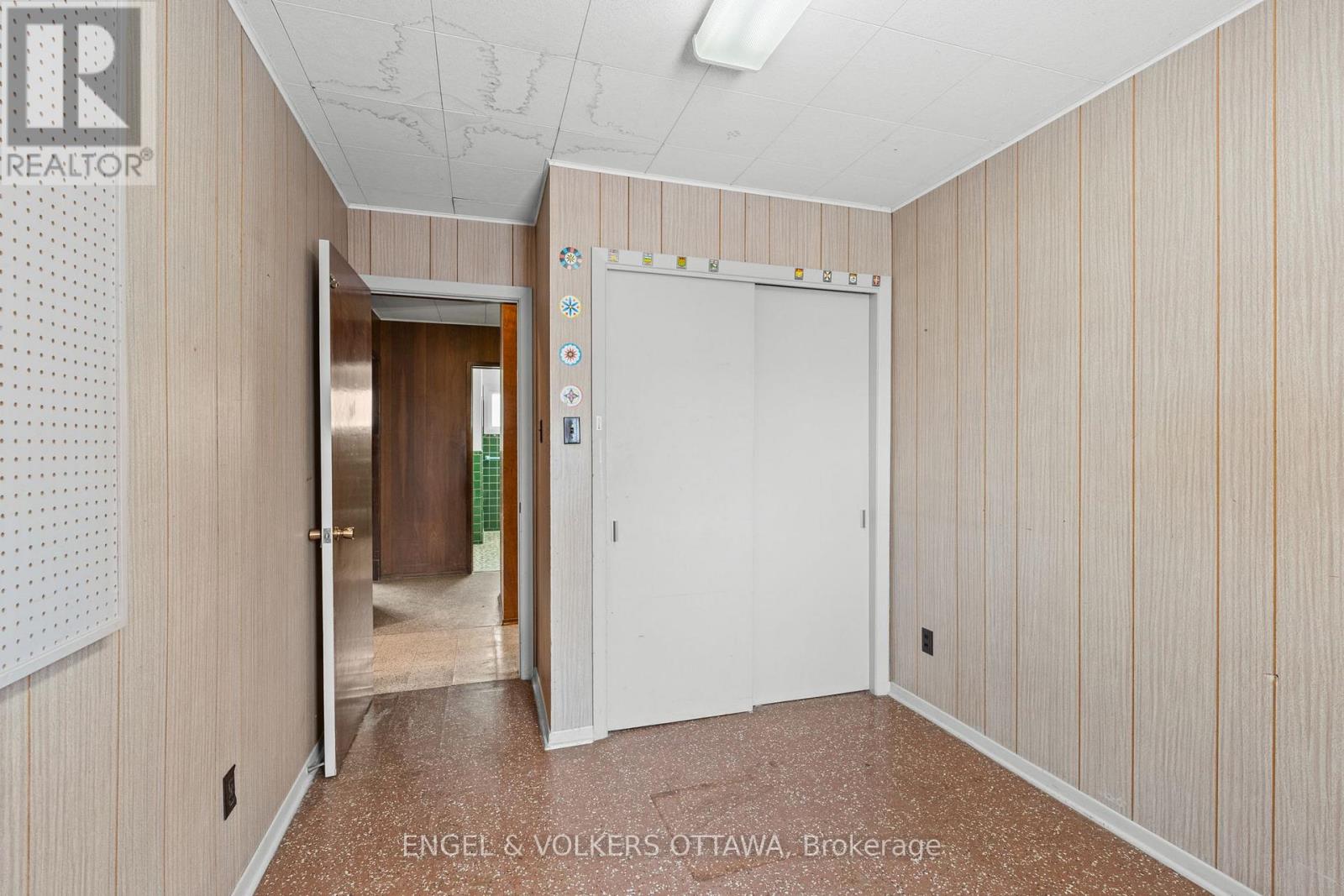 2626 Elmhurst Street