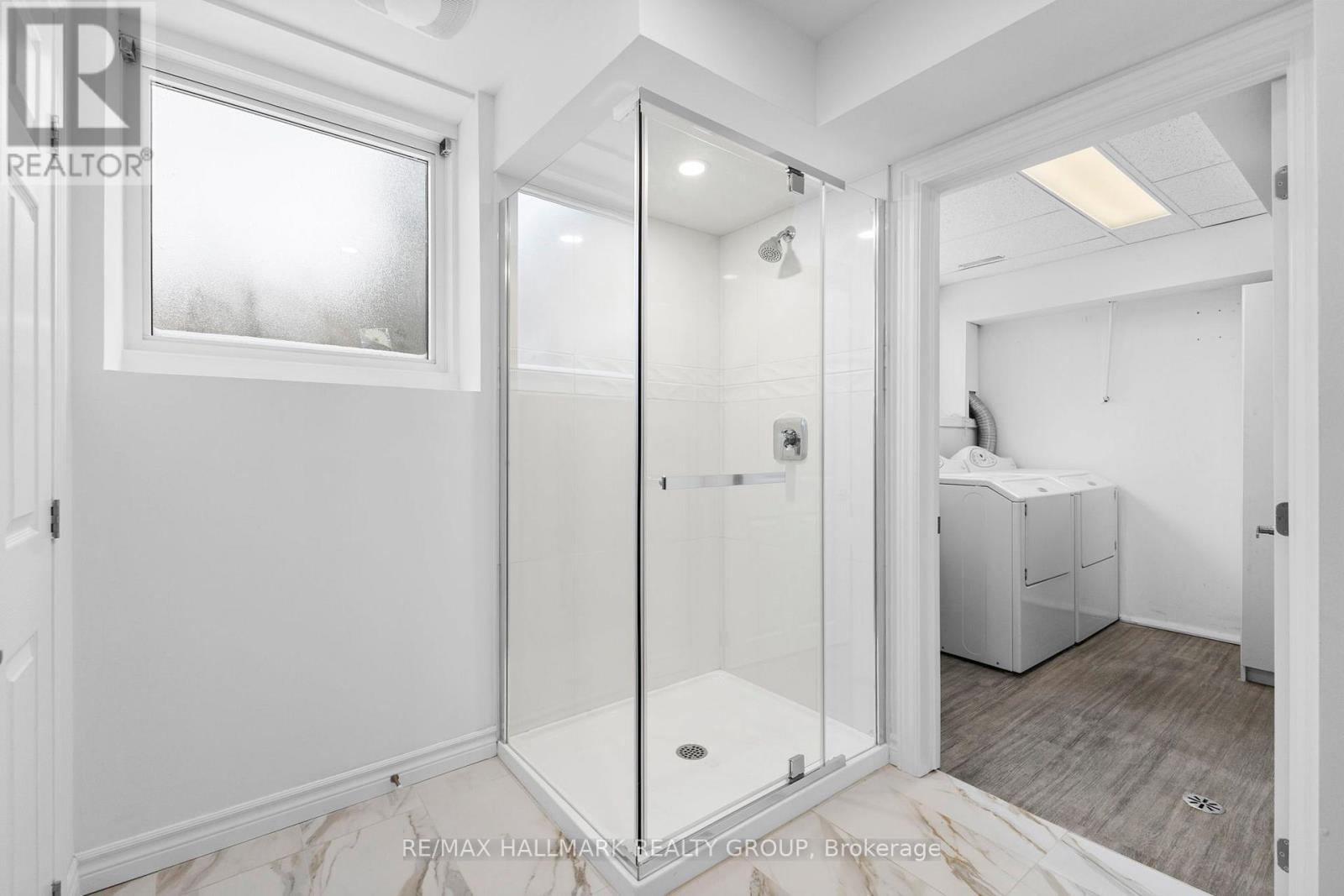 2143 Hubbard Crescent