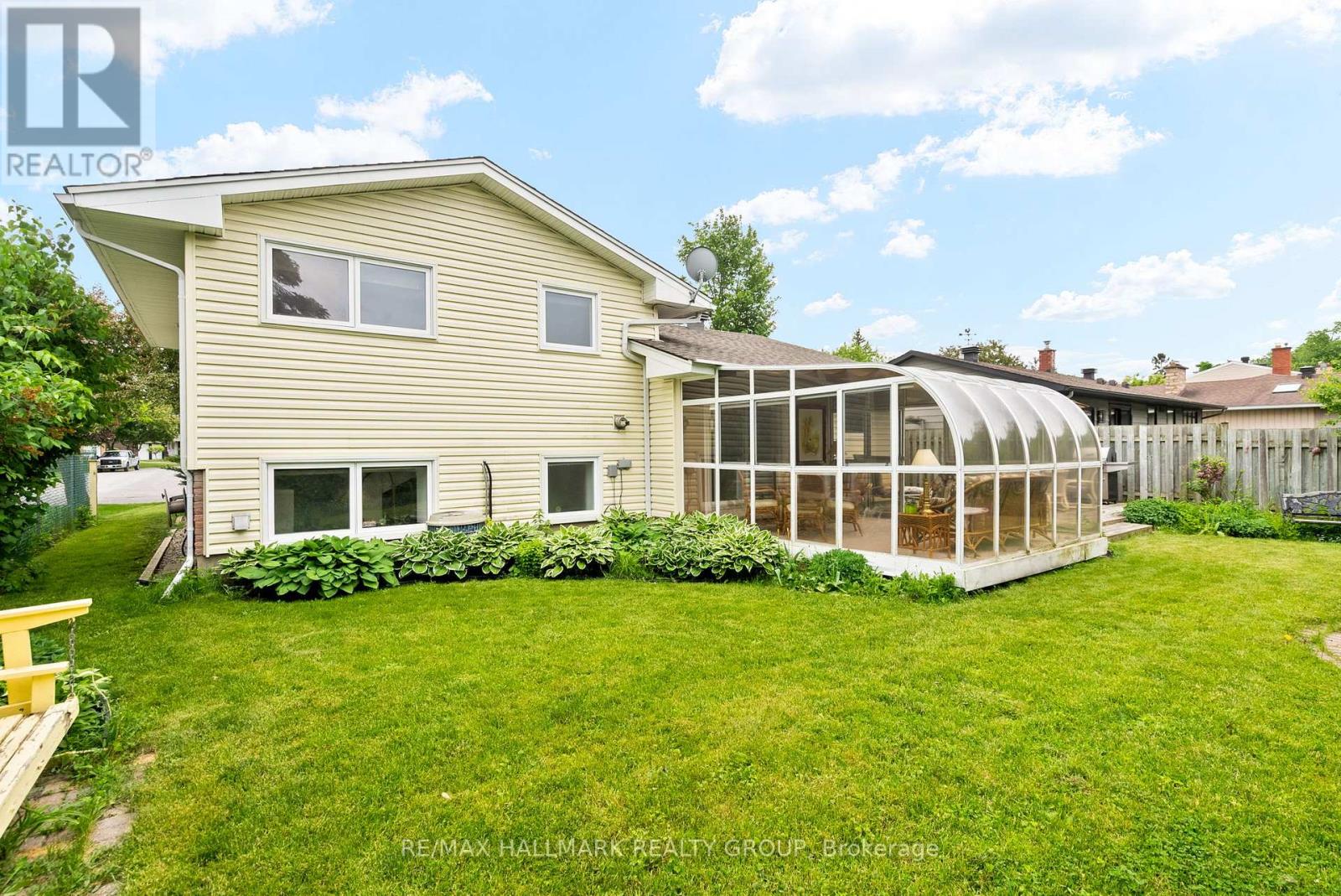 2143 Hubbard Crescent