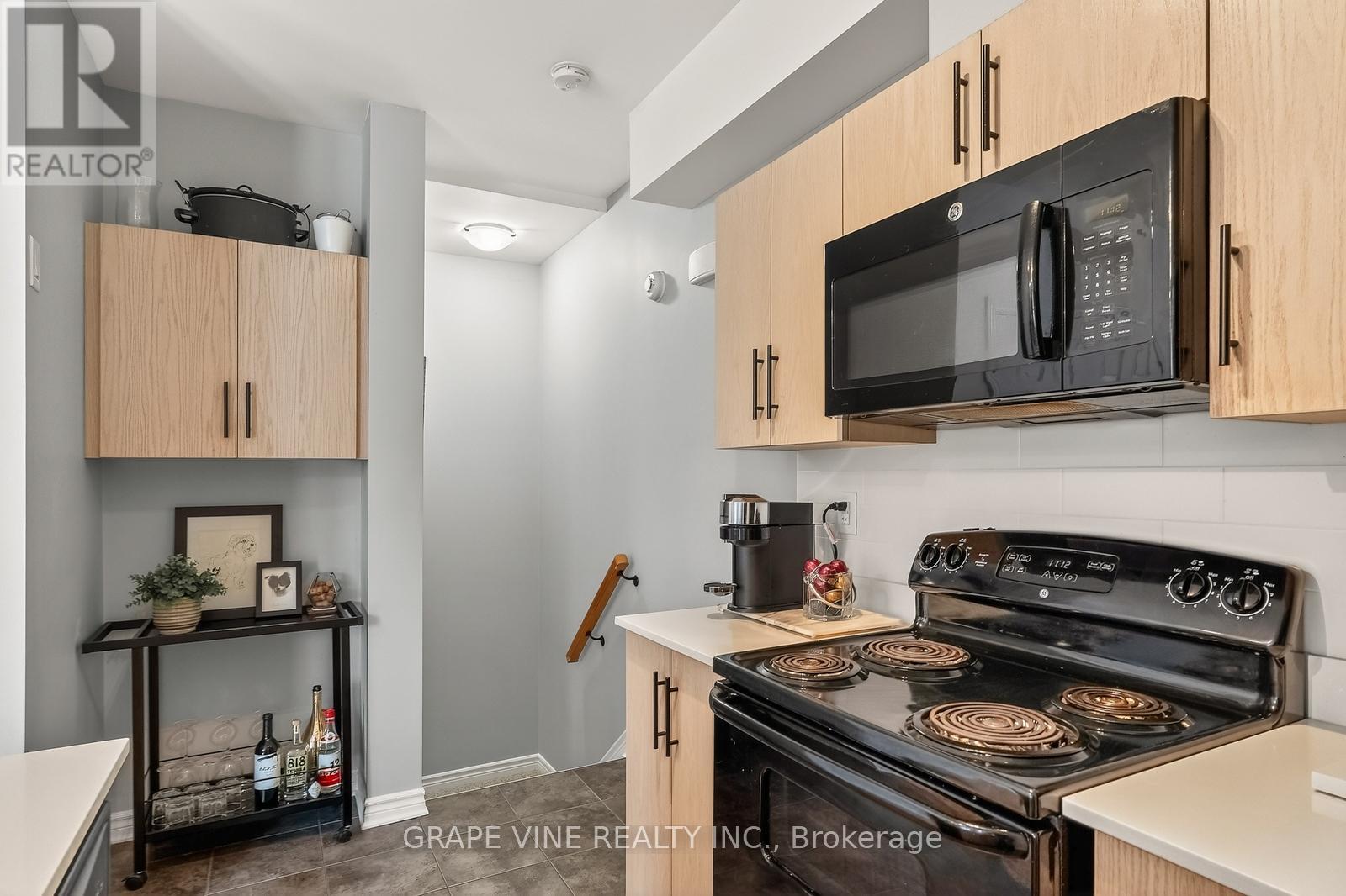 D - 310 Everest Private