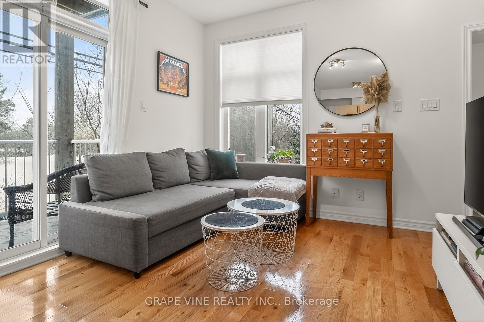 D - 310 Everest Private