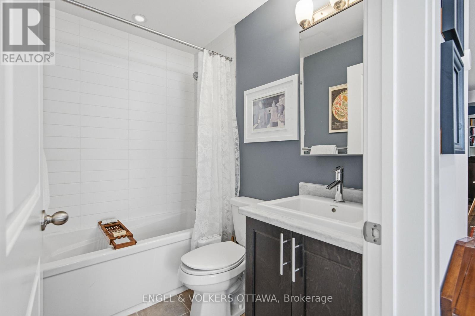 B - 310 Tulum Crescent